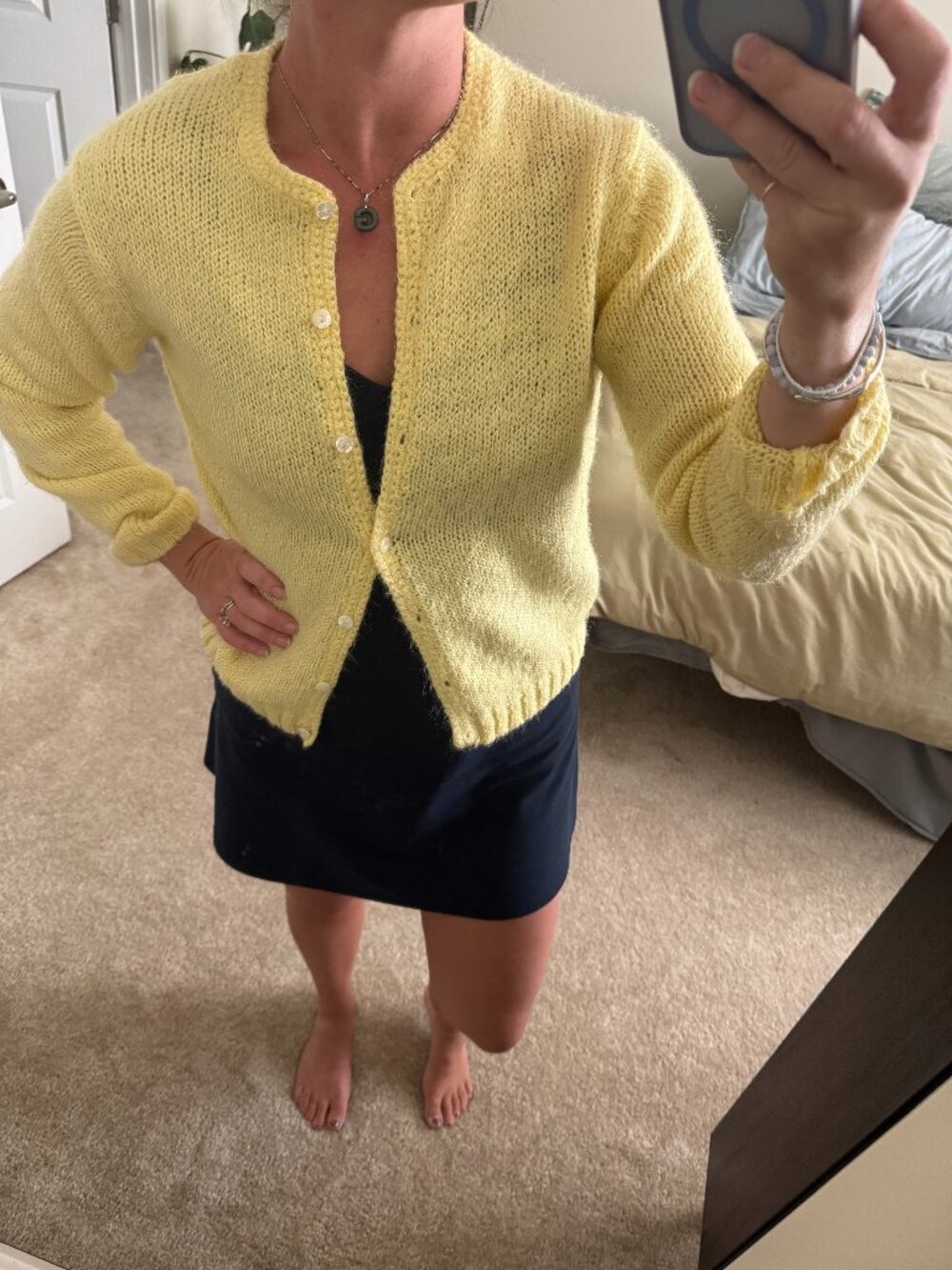 Vintage Robert Scott Yellow Knit Cardigan with Mother of Pearl Flower Buttons M